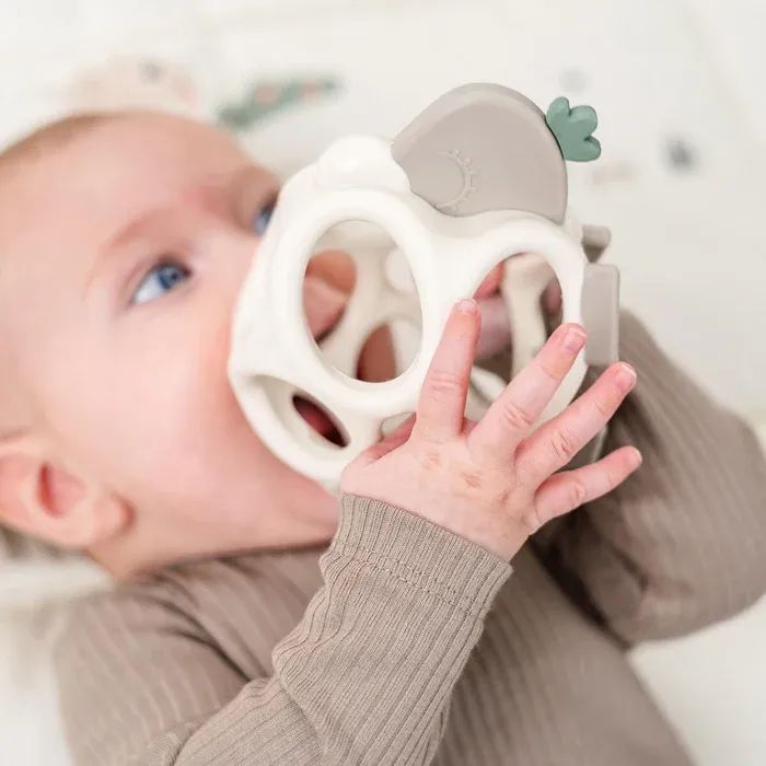 Grip-and-teether-toy-Sheepy-Sand-3.webp