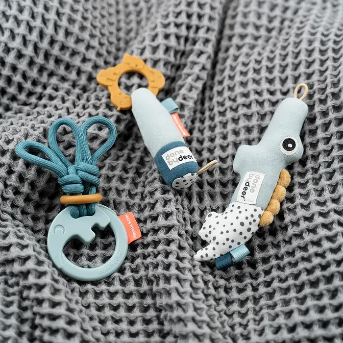 Tiny-activity-toys-gift-set-Deer-friends-Blue-3-LS.webp