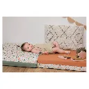 tapis-motricite-terrazzo-candide-bambinou-ambiance.webp