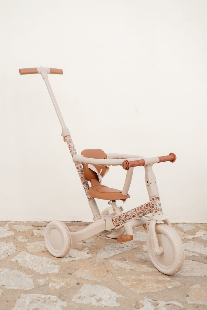 Triciclo-con-barra-Blanco-Flores-Little-Dutch-Bebemalaga-20.webp
