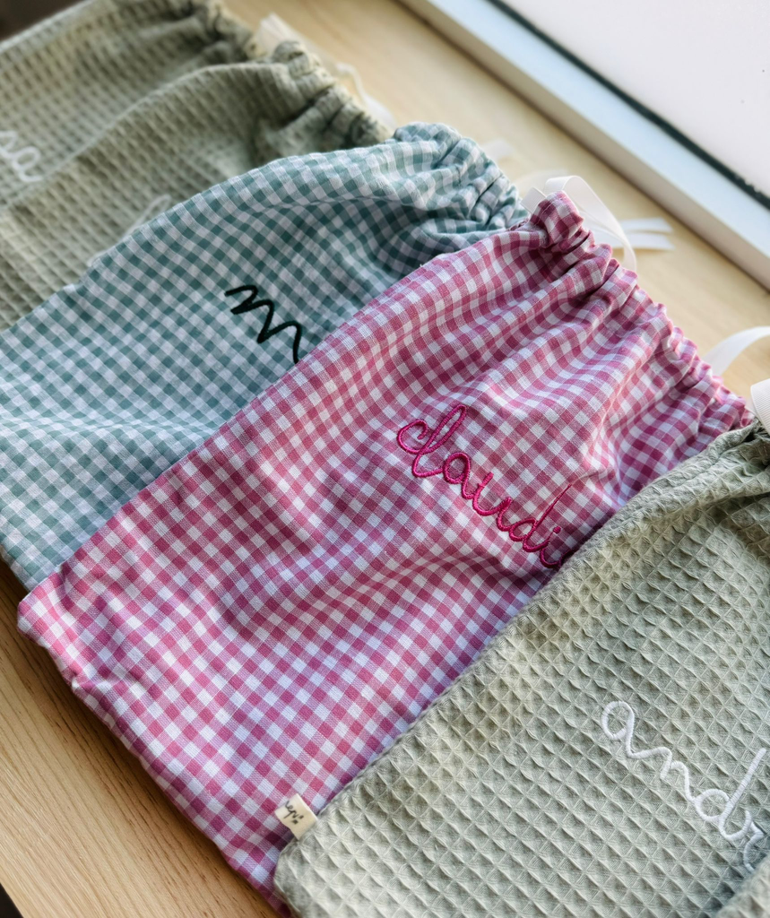 MOCHILA/SAQUITO PERSONALIZADA HECHO A MANO